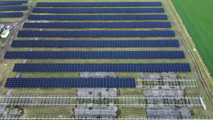 Repowering Austausch alter solarmodule Freifläche Delitzsch